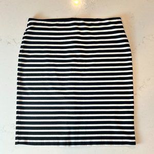 Old Navy Black and White Striped Skirt